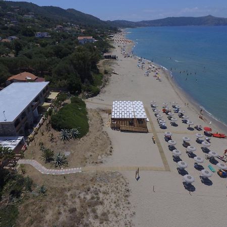 Residence Le Palme - Appartamenti Sul Mare - Spiaggia Tra Palinuro E Caprioli Pisciotta Exterior foto